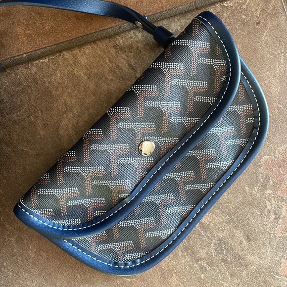 Navy Shoulder Bag - Picture 3 of 7